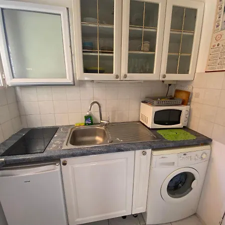 Level 4 Apartment